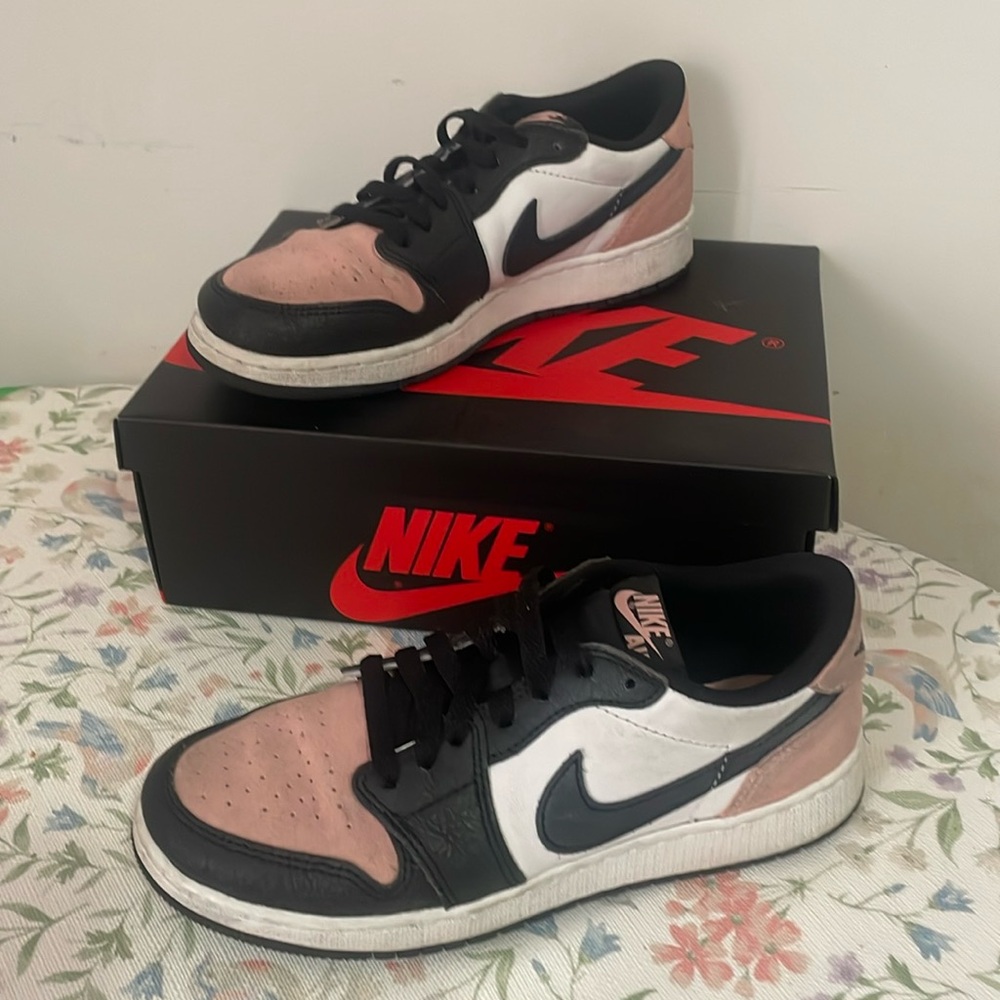 Nike Air Jordan Retro Low ~ Boys size 6